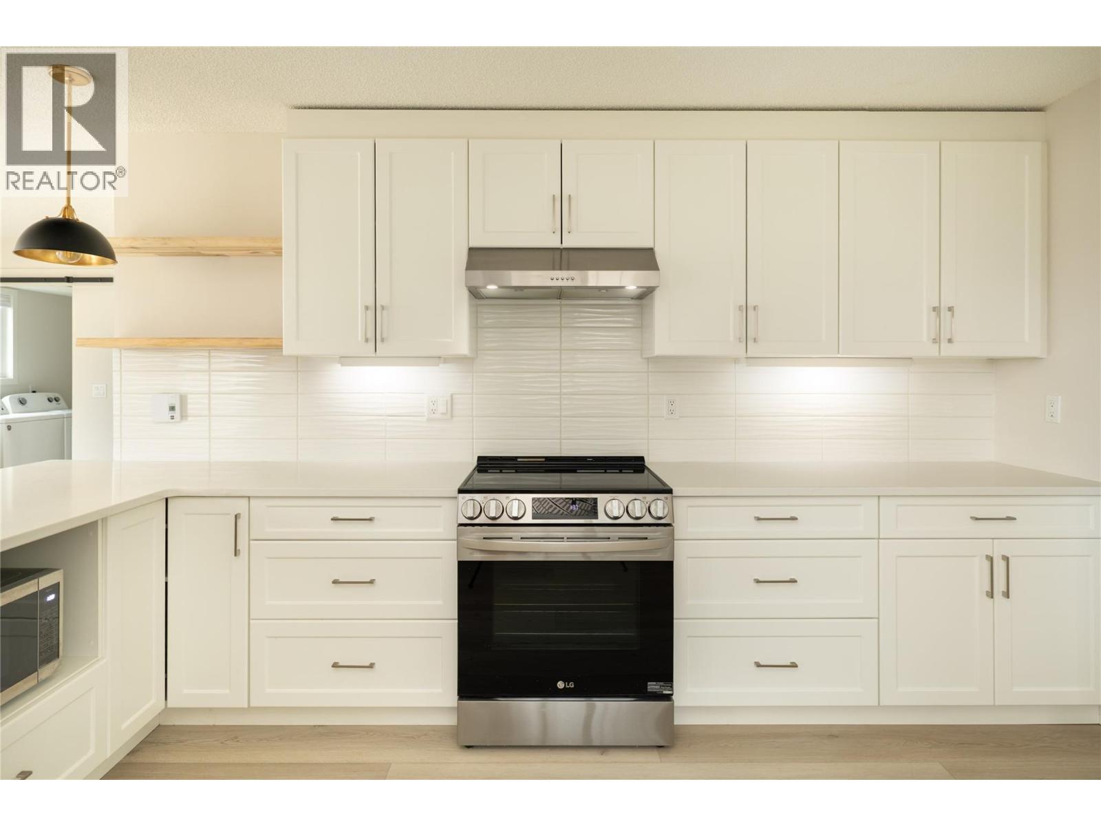 4790 Seaton Place, Peachland, British Columbia  V0H 1X4 - Photo 3 - 10370558