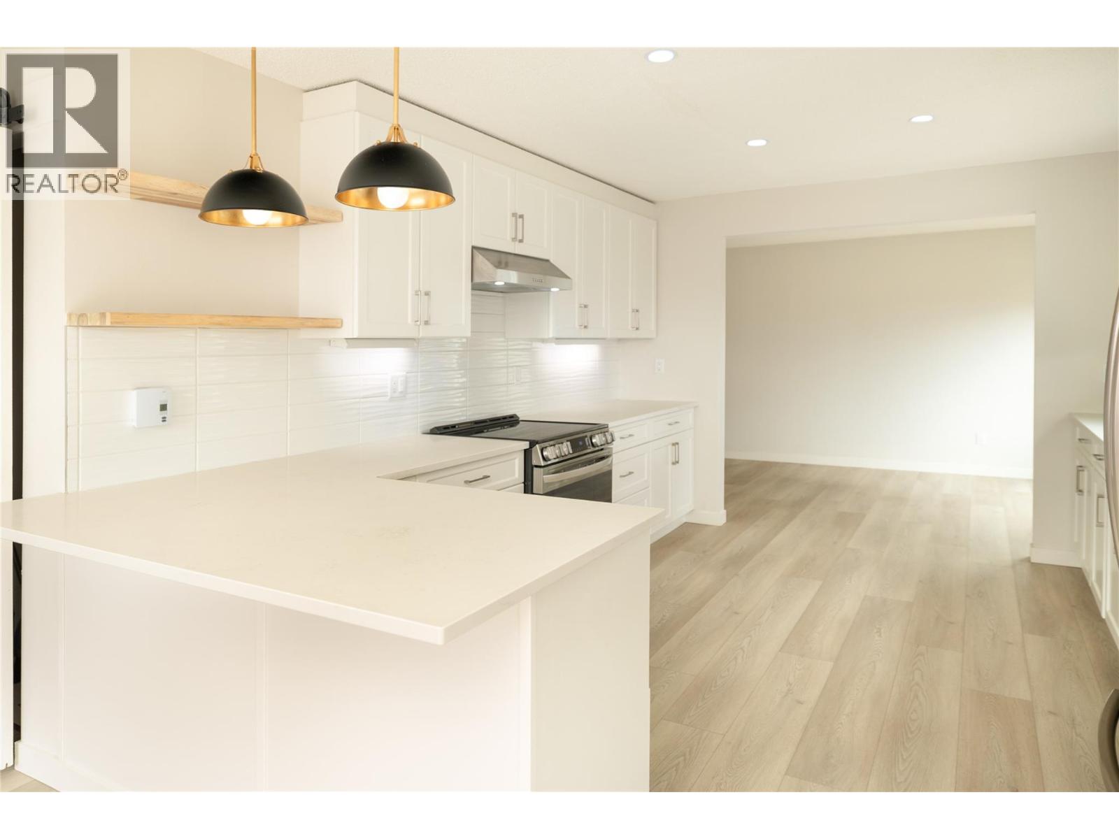 4790 Seaton Place, Peachland, British Columbia  V0H 1X4 - Photo 6 - 10370558