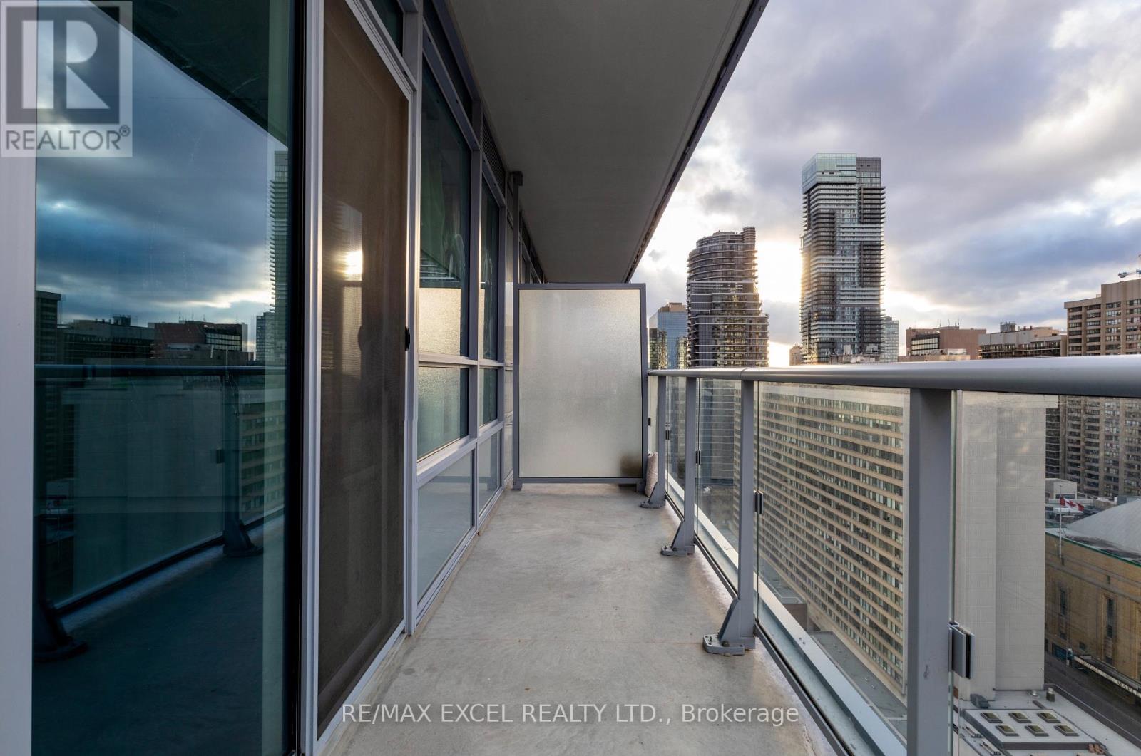 2304 - 365 Church Street, Toronto (Church-Yonge Corridor), Ontario  M5B 0B5 - Photo 7 - C12639174