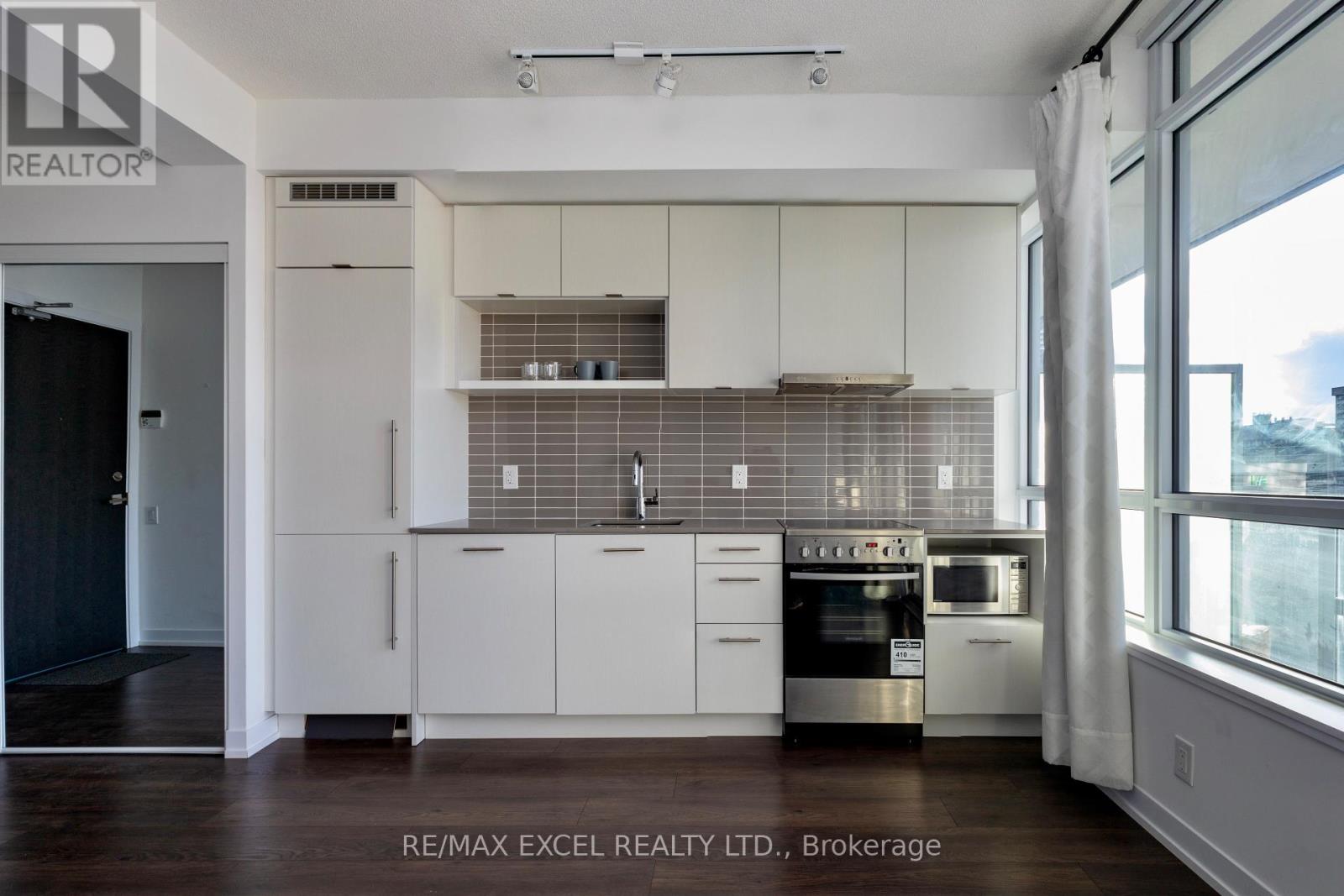 2304 - 365 Church Street, Toronto (Church-Yonge Corridor), Ontario  M5B 0B5 - Photo 4 - C12639174