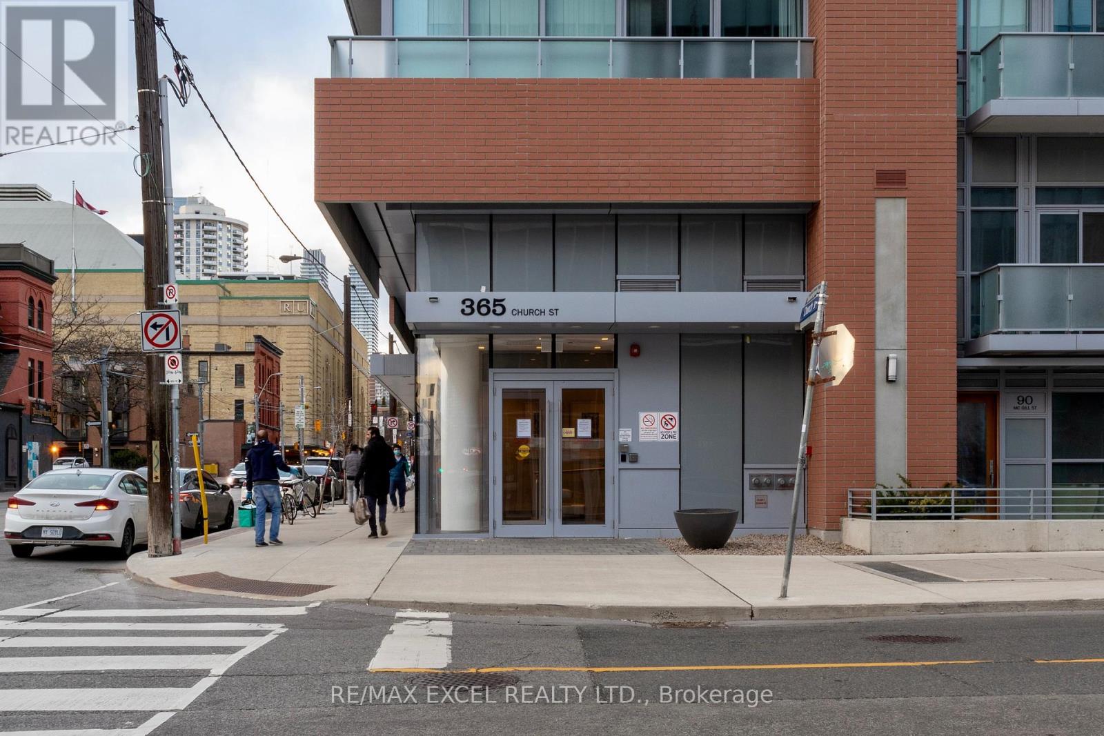 2304 - 365 Church Street, Toronto (Church-Yonge Corridor), Ontario  M5B 0B5 - Photo 8 - C12639174