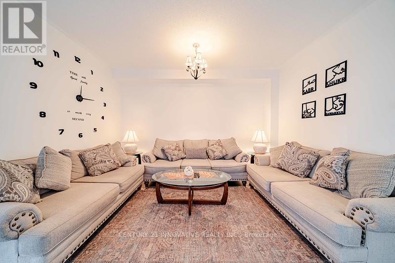 3 Whitefish Street, Whitby, Ontario  L1P 0K7 - Photo 7 - E12639108