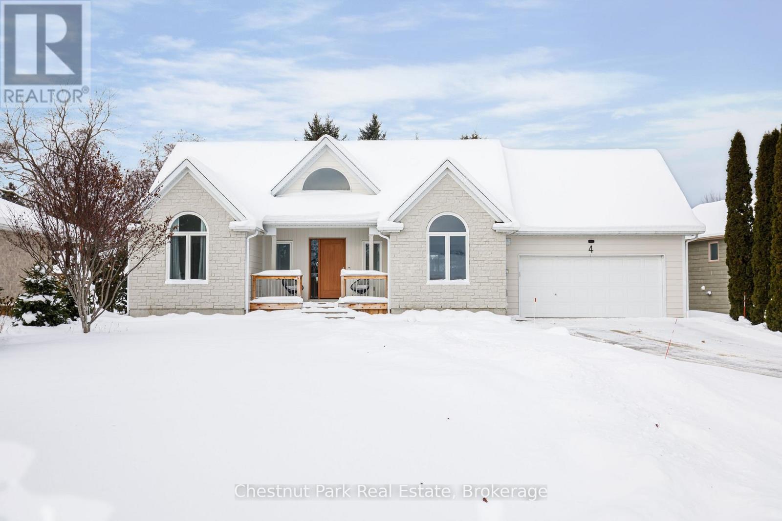 4 WICKENS LANE, Blue Mountains, Ontario