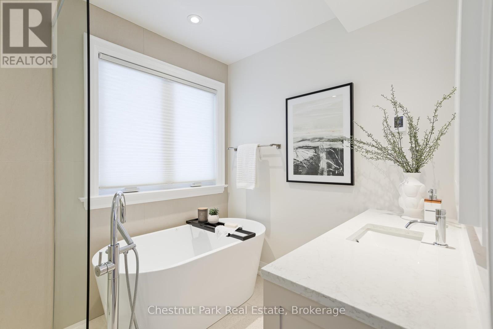 4 Wickens Lane, Blue Mountains, Ontario  N0H 2P0 - Photo 17 - X12639186