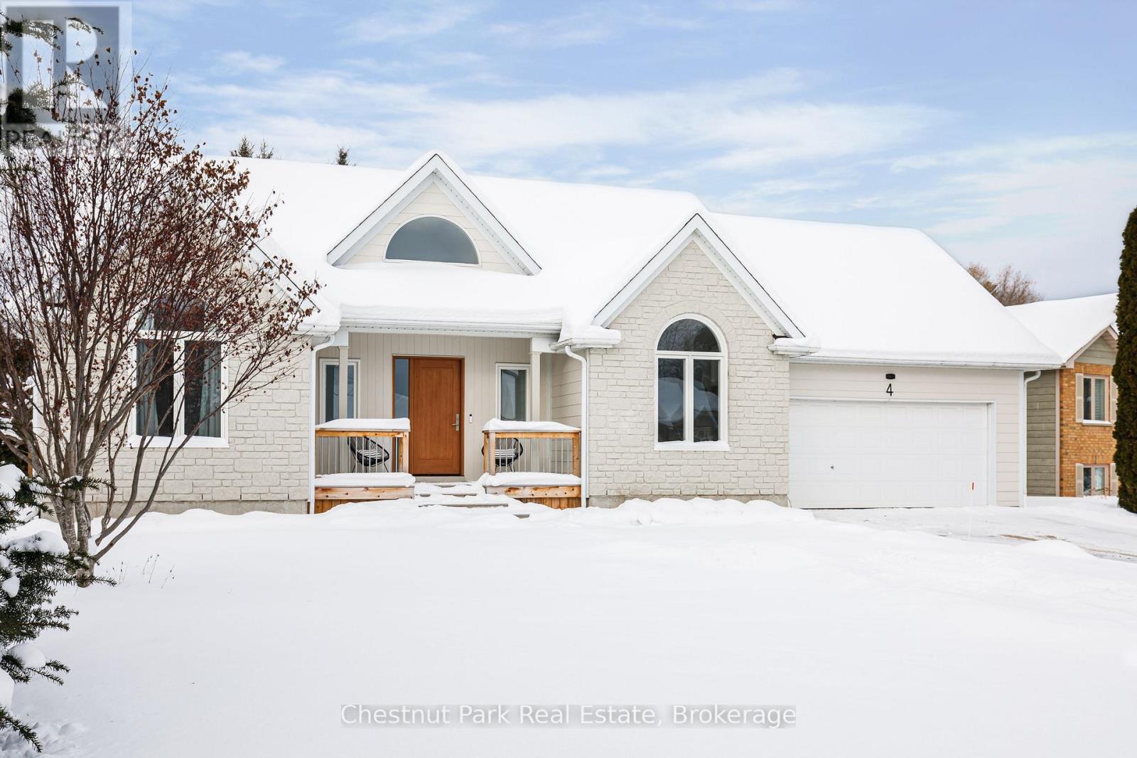 4 Wickens Lane, Blue Mountains, Ontario  N0H 2P0 - Photo 2 - X12639186