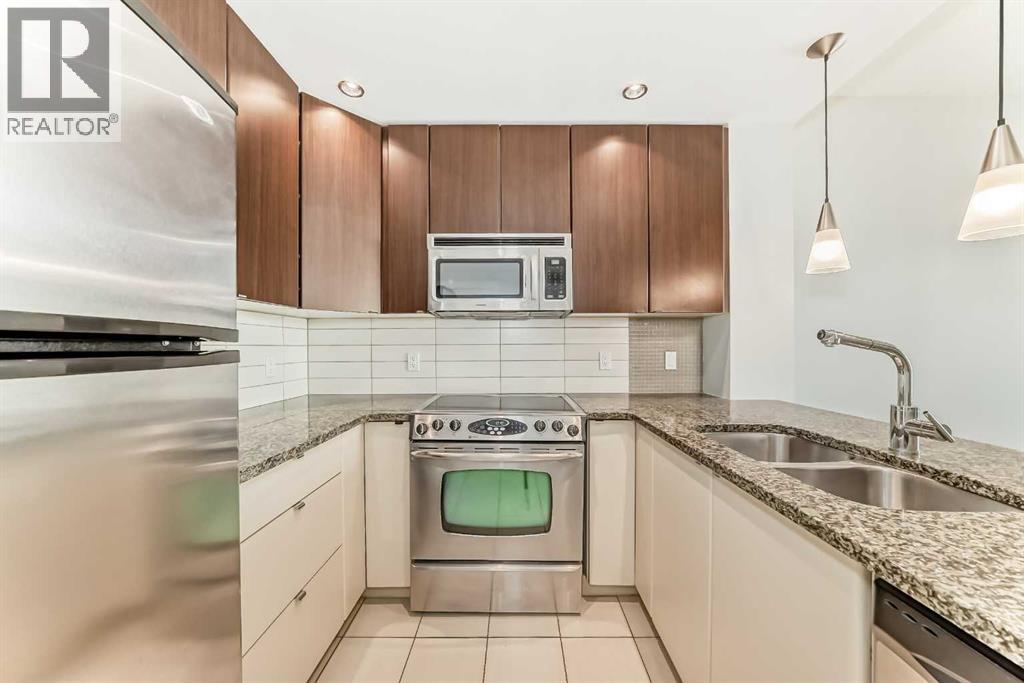 705, 788 12 Avenue Sw, Calgary, Alberta  T2R 0H1 - Photo 9 - A2261699