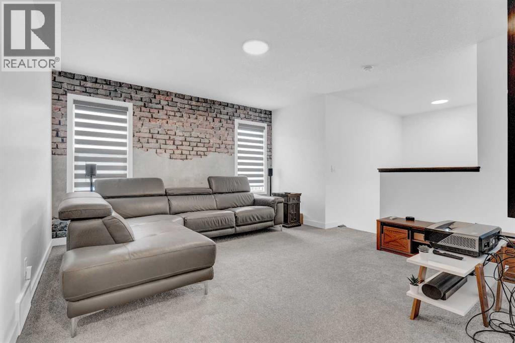 264 Lucas Way Nw, Calgary, Alberta  T3P 0R5 - Photo 28 - A2268271