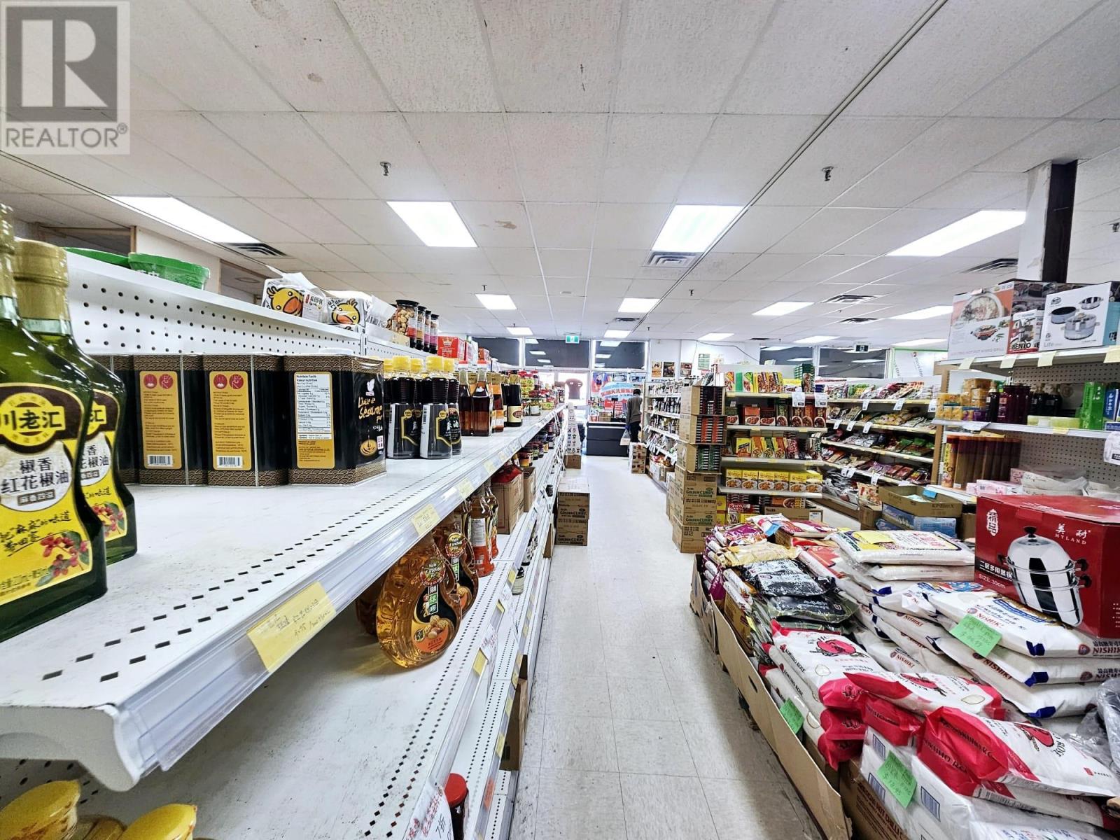 339 University Avenue, Charlottetown, Prince Edward Island  C1A 4M8 - Photo 4 - 202529542