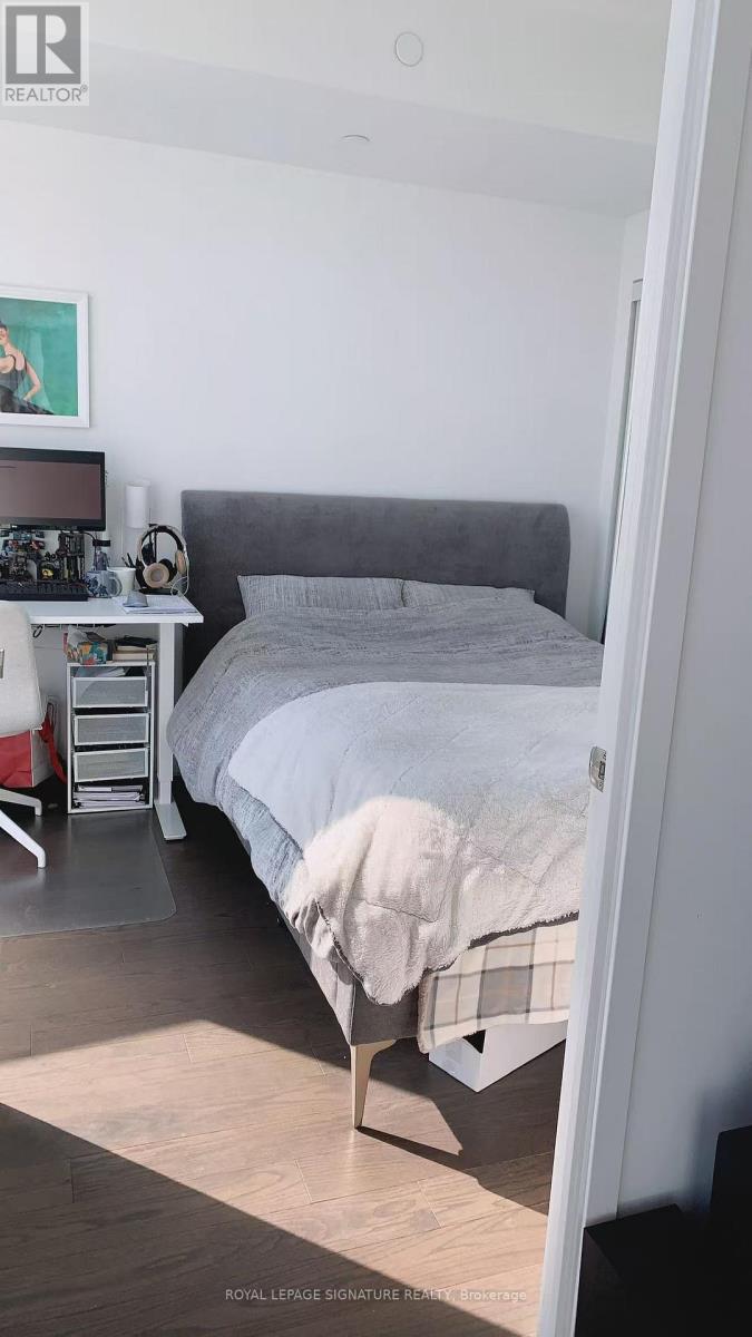 6109 - 100 Harbour Street, Toronto, Ontario  M5J 0B5 - Photo 4 - C12639212