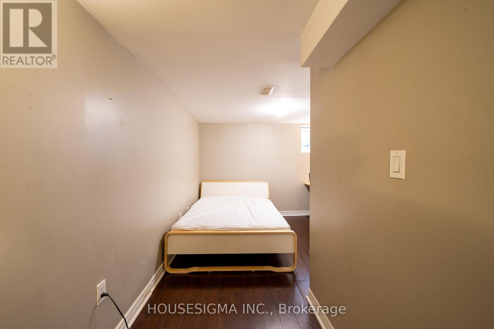 C - 52 Stanley Terrace, Toronto, Ontario  M6J 2R4 - Photo 10 - C12639222