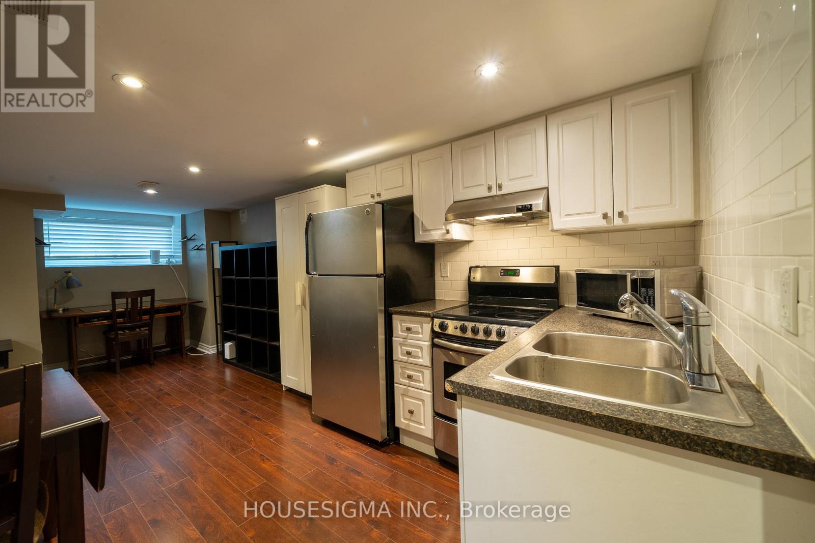 C - 52 Stanley Terrace, Toronto, Ontario  M6J 2R4 - Photo 9 - C12639222