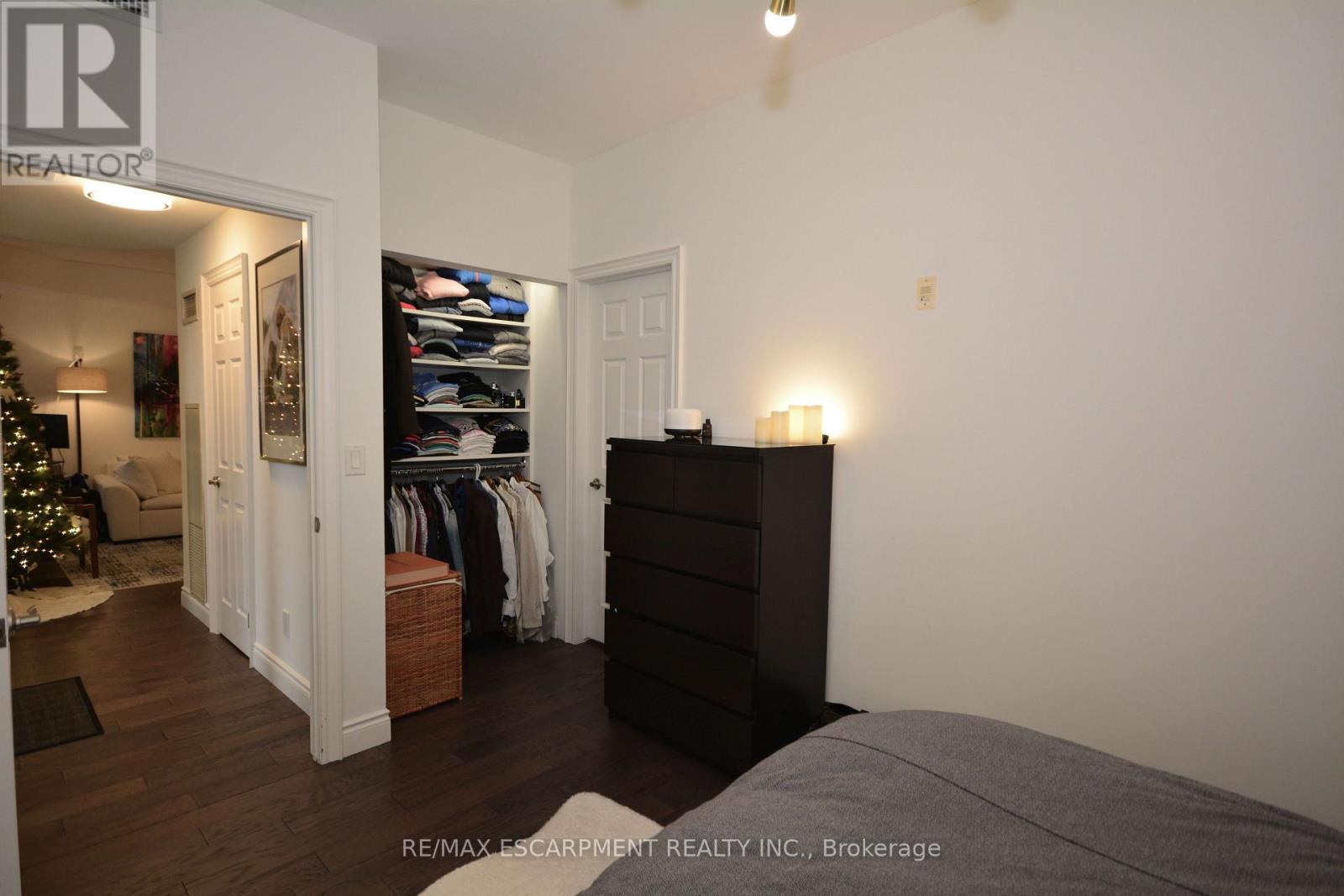 510 - 399 Elizabeth Street, Burlington, Ontario  L7R 0A4 - Photo 14 - W12638992