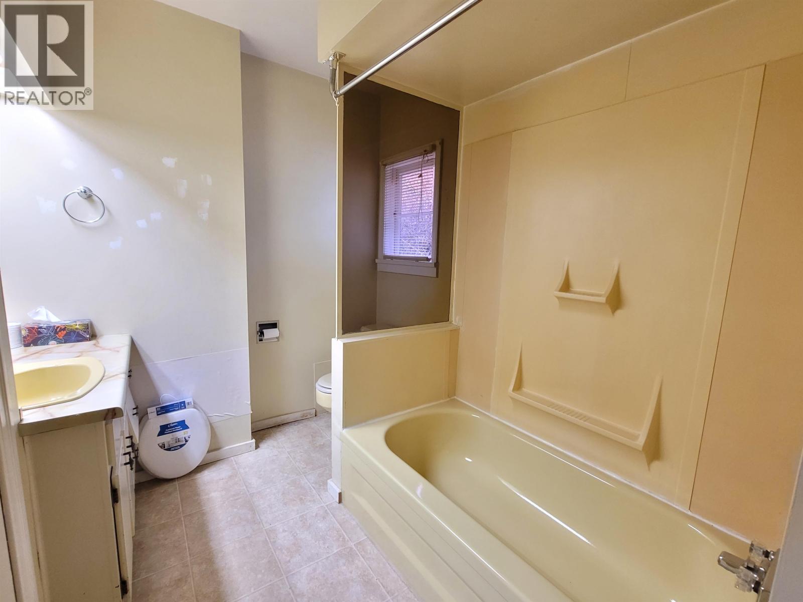 8468 Hudson Street, Vancouver, British Columbia  V6P 4M4 - Photo 9 - R3074272