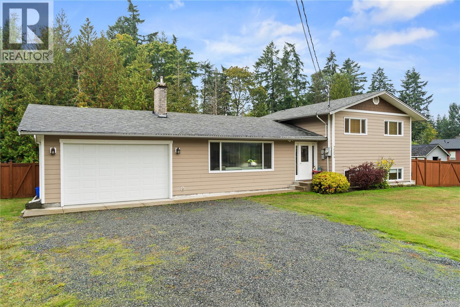 7554 Superior Rd, Lantzville, British Columbia V0R 2H0 - Photo 2 - 1022037