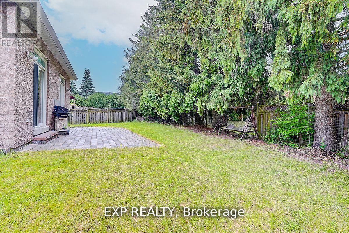 12 Tormina Court, Markham, Ontario  L3S 4R2 - Photo 21 - N12639204