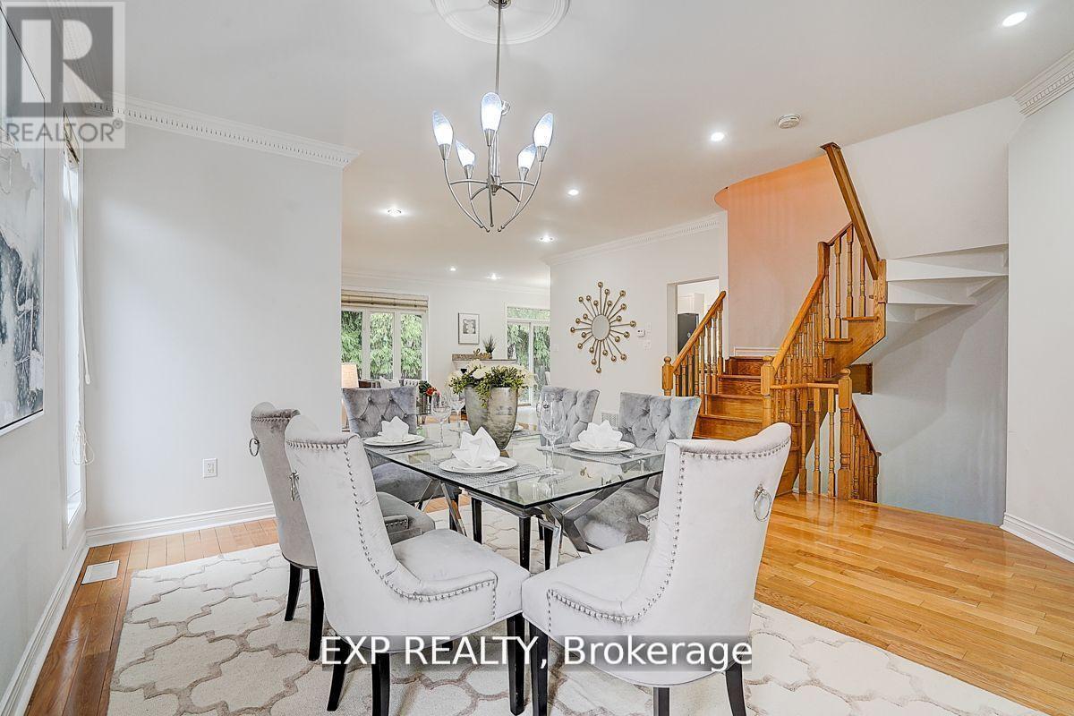 12 Tormina Court, Markham, Ontario  L3S 4R2 - Photo 8 - N12639204