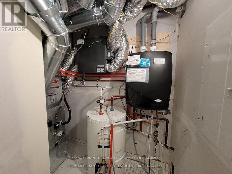 Th 165 - 151 Honeycrisp Crescent, Vaughan, Ontario  L4K 0N7 - Photo 18 - N12639256