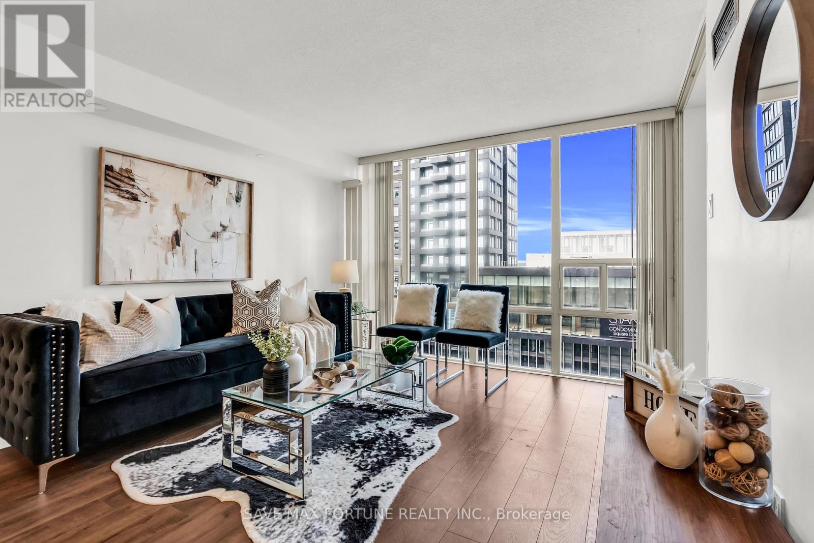 1006 - 330 Rathburn Road W, Mississauga, Ontario  L5B 3Y1 - Photo 13 - W12639224