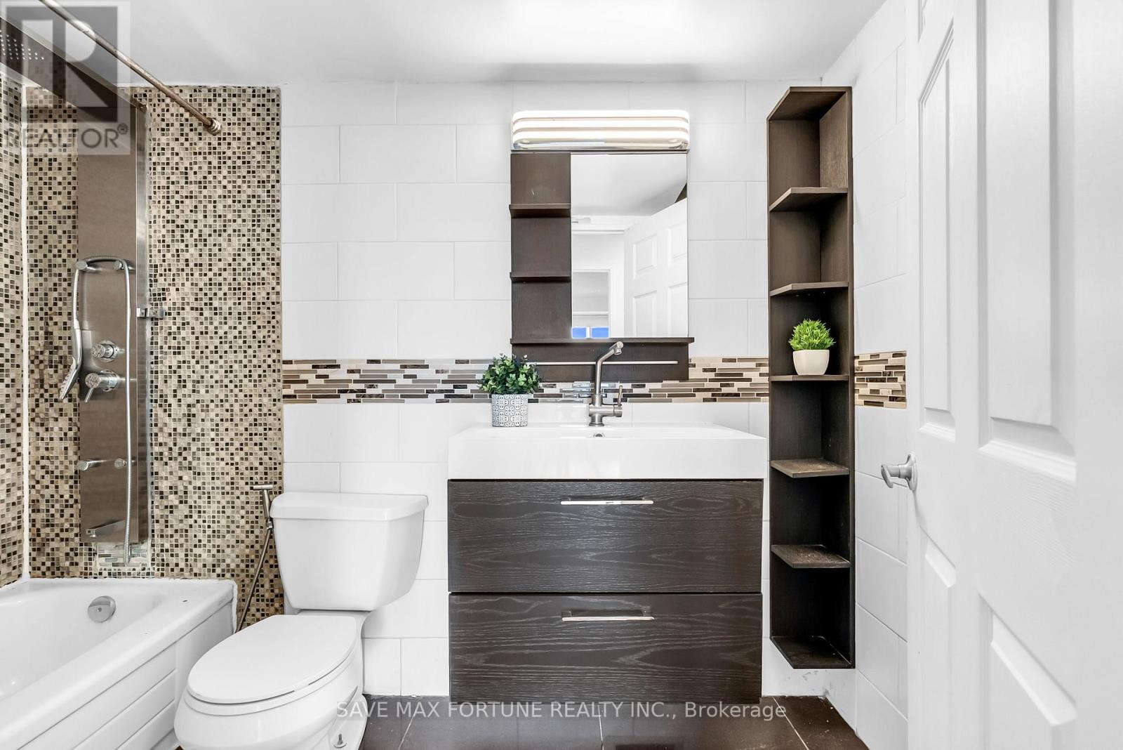 1006 - 330 Rathburn Road W, Mississauga, Ontario  L5B 3Y1 - Photo 30 - W12639224