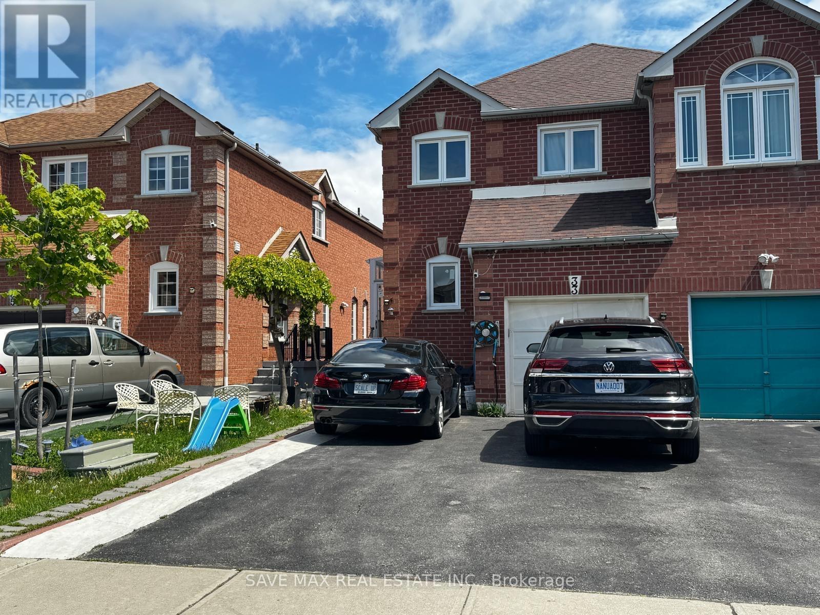 33 PIANE AVENUE, Brampton, Ontario