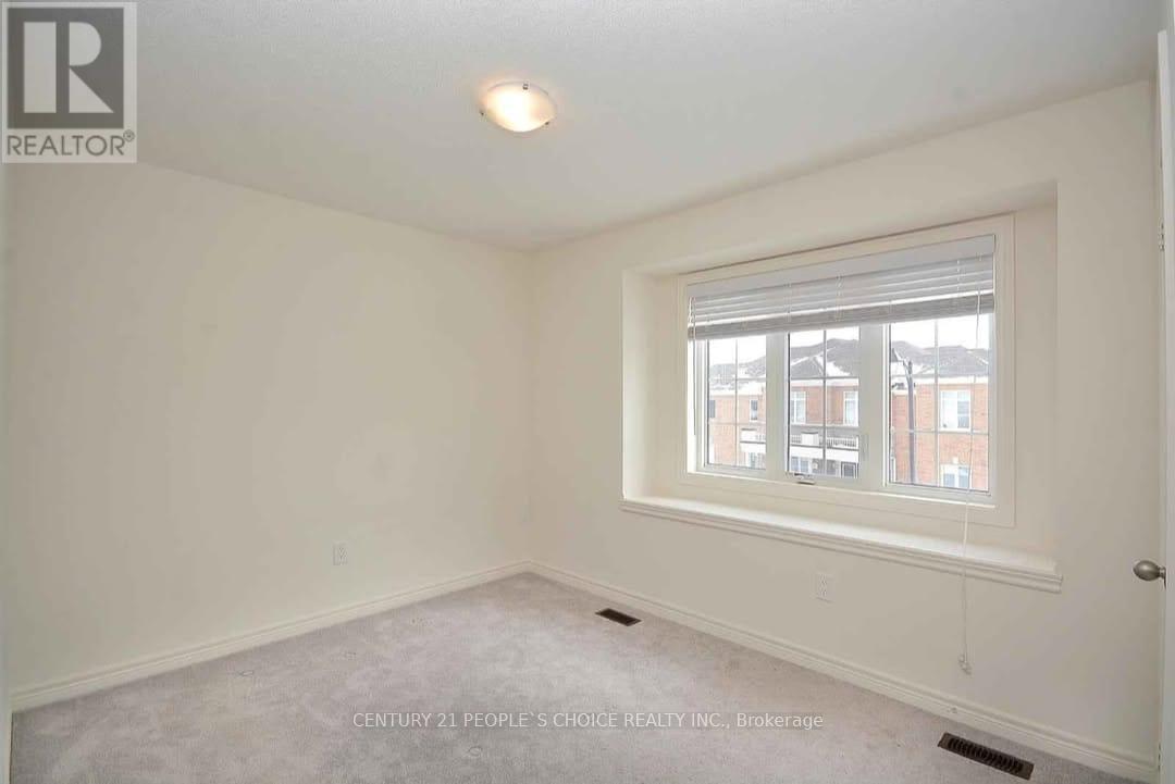 66 Holbrook Court, Milton, Ontario  L9E 1J1 - Photo 22 - W12639240