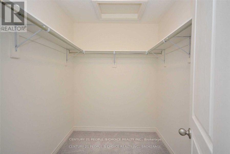 66 Holbrook Court, Milton, Ontario  L9E 1J1 - Photo 23 - W12639240