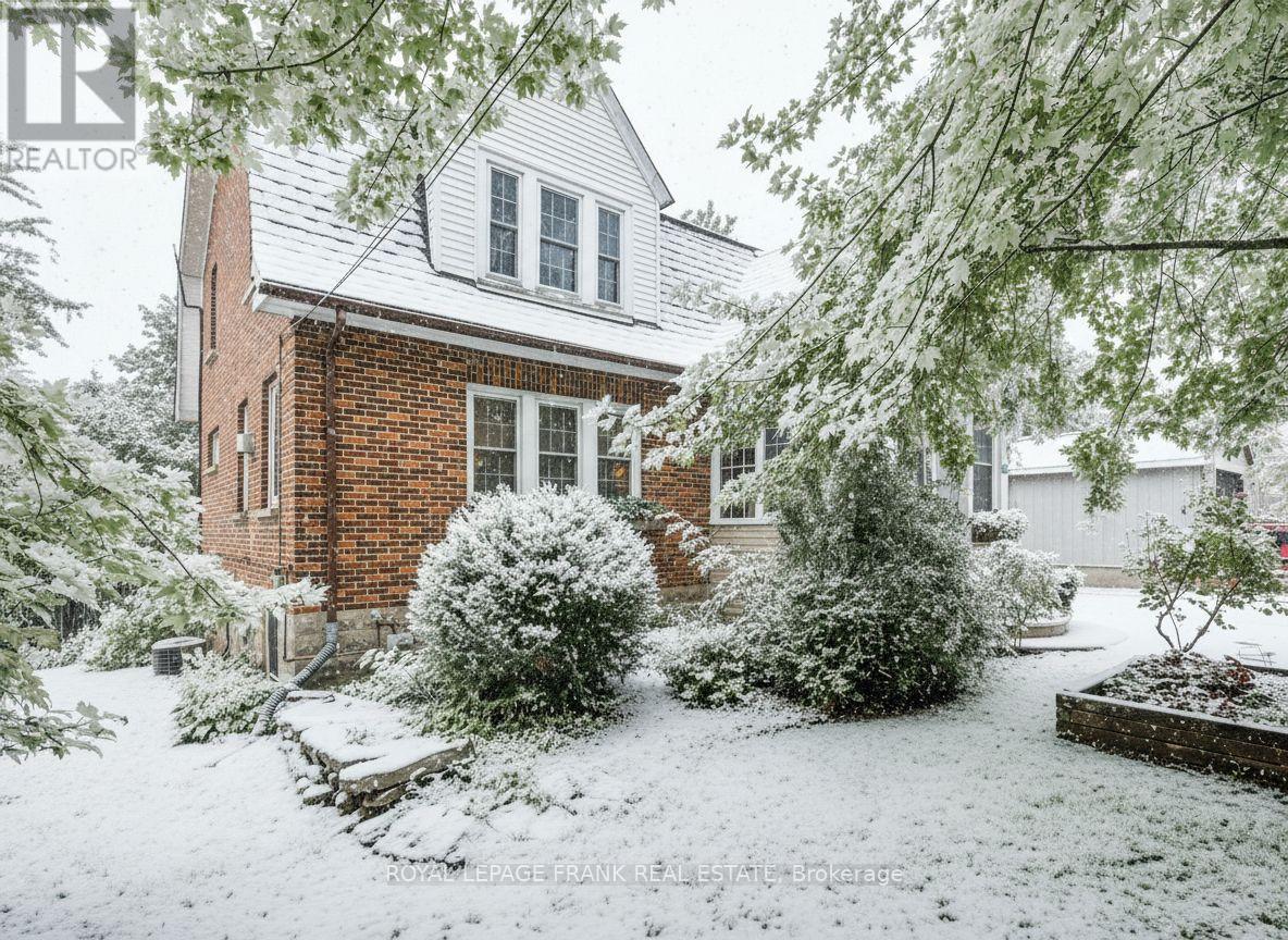 402 Eldon Road, Kawartha Lakes, Ontario  K0M 2C0 - Photo 3 - X12639364