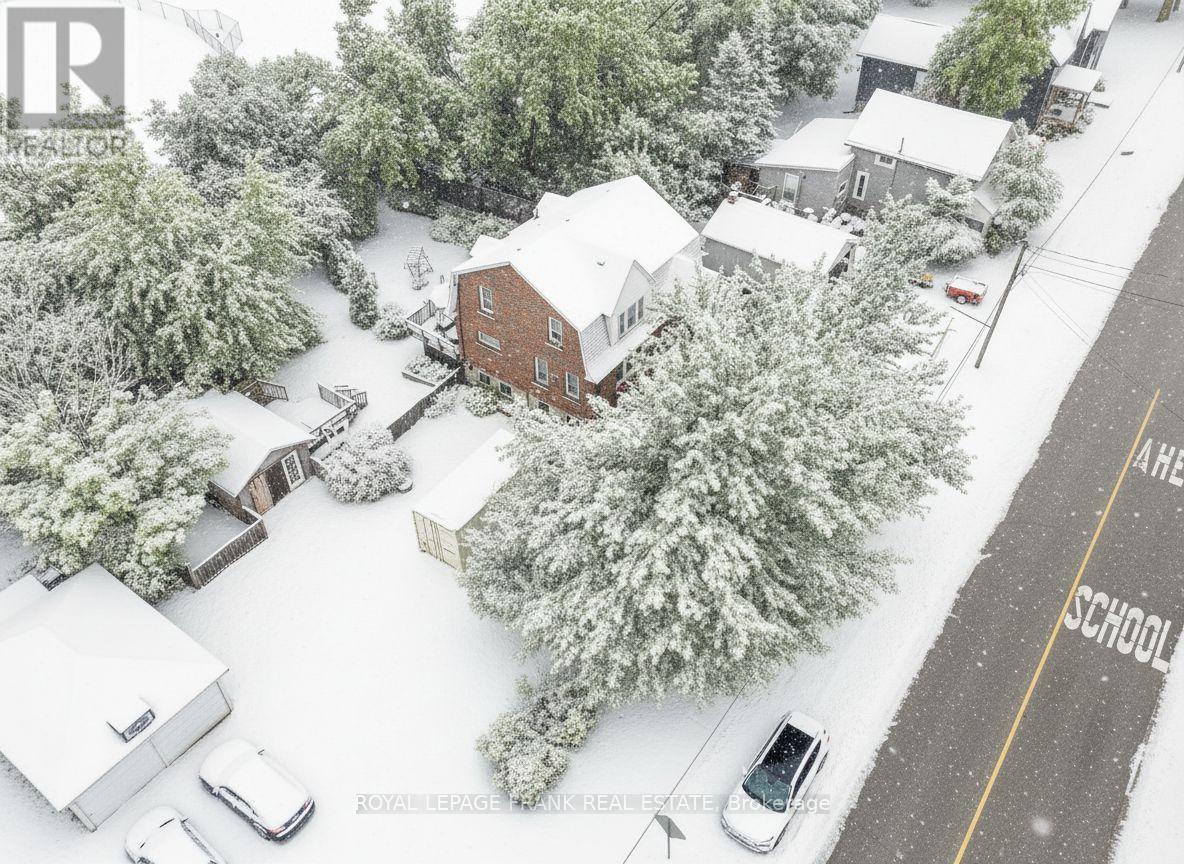 402 Eldon Road, Kawartha Lakes, Ontario  K0M 2C0 - Photo 35 - X12639364