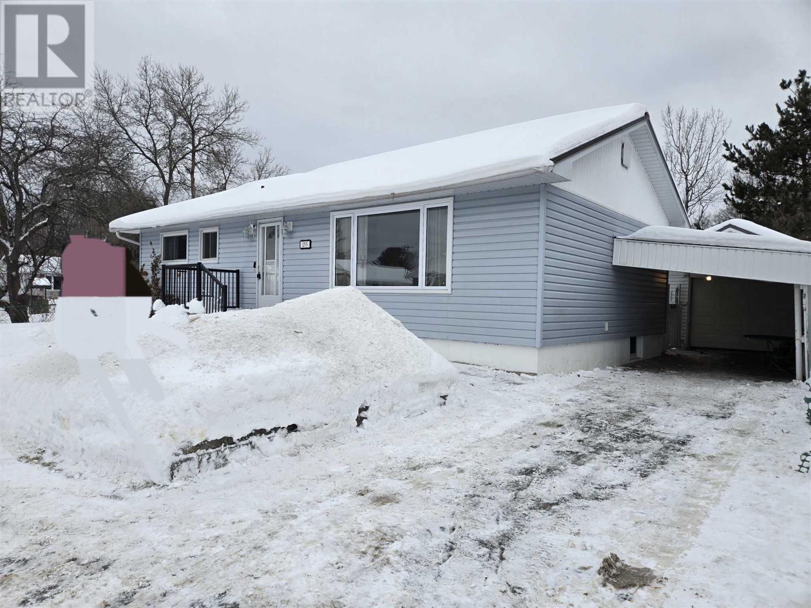 255 Mississauga AVE, Elliot Lake, Ontario