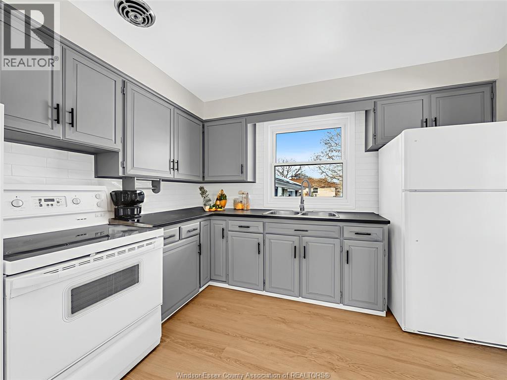1207 Virginia Avenue, Windsor, Ontario N8S 2Z1 - Photo 13 - 25031804