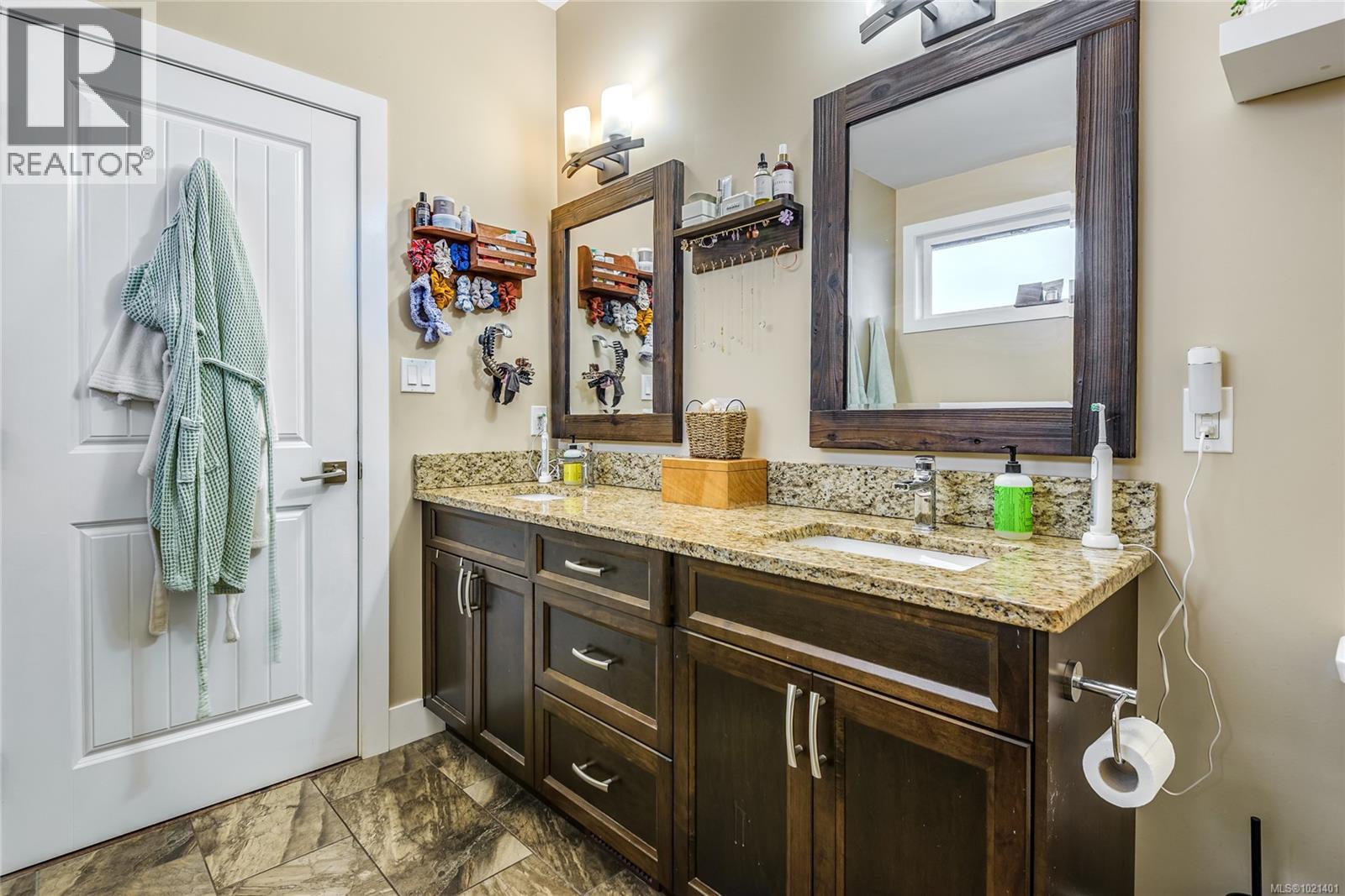 698 Eagle View Pl, Campbell River, British Columbia  V9W 0B2 - Photo 21 - 1021401