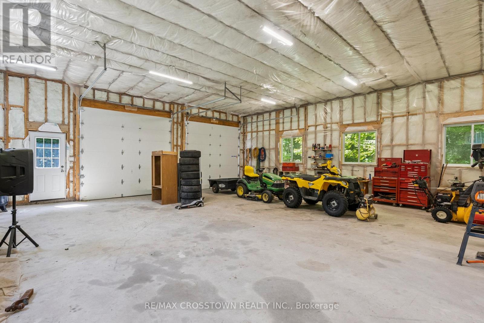 19 Gillespie Trail S, Essa, Ontario  L3W 0V1 - Photo 38 - N12577288