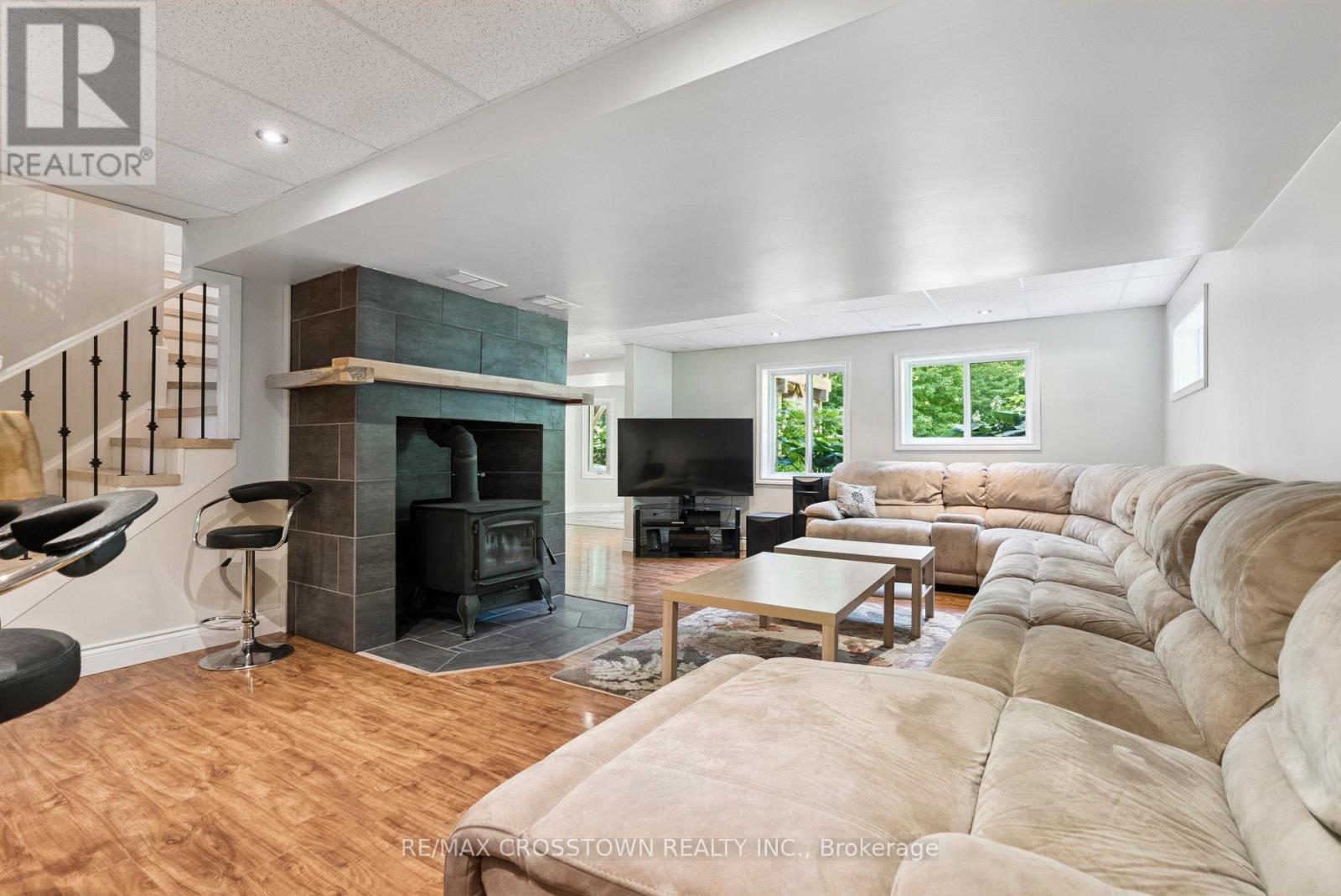 19 Gillespie Trail S, Essa, Ontario  L3W 0V1 - Photo 31 - N12577288