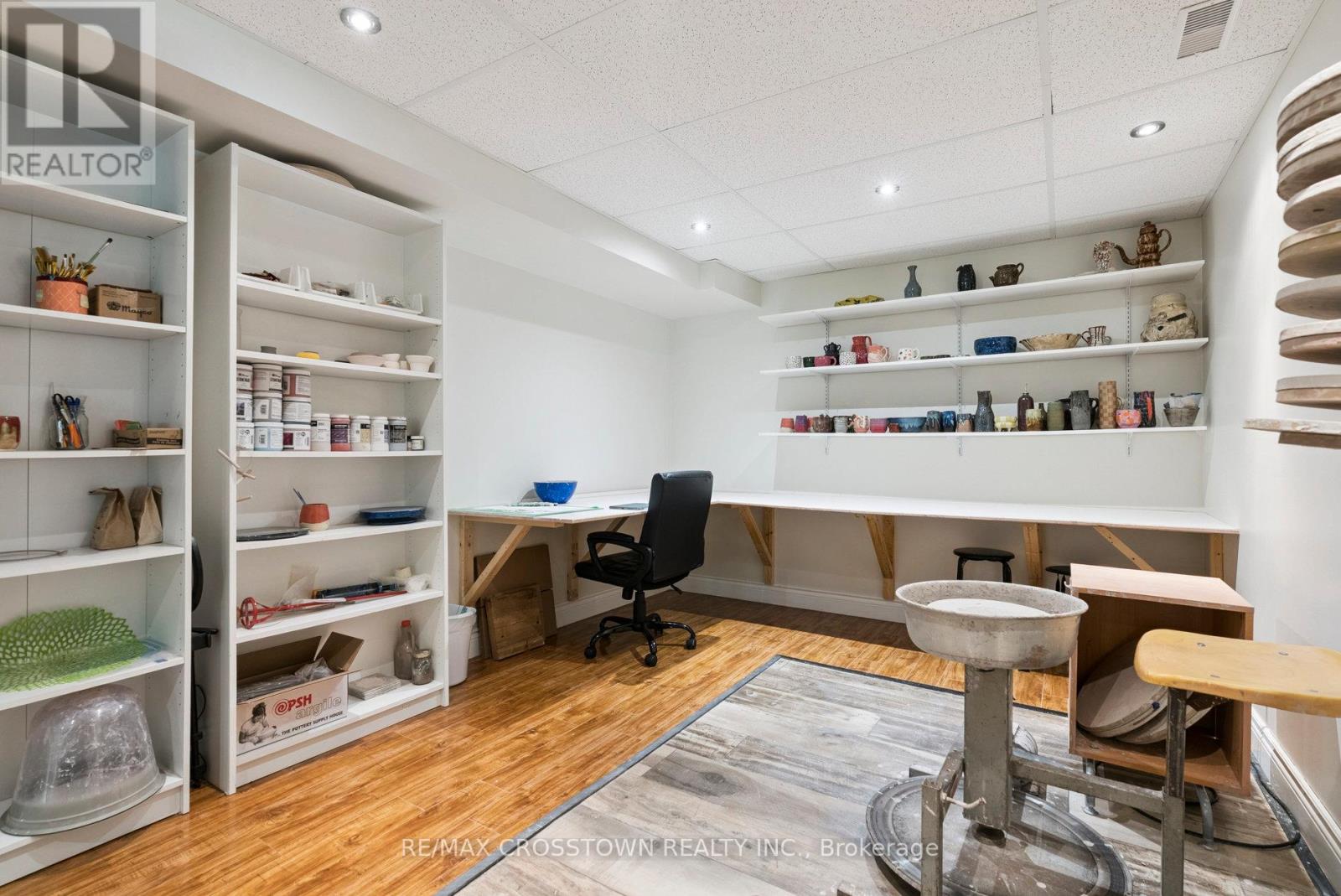 19 Gillespie Trail S, Essa, Ontario  L3W 0V1 - Photo 28 - N12577288