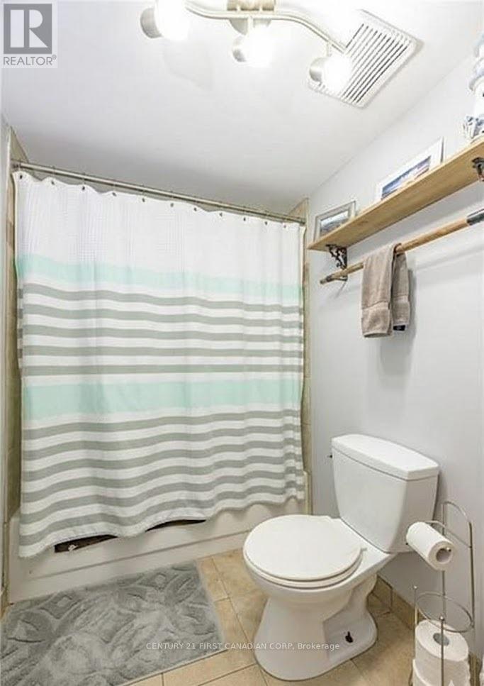 111 Lincoln Place, London South, Ontario  N6C 2C3 - Photo 10 - X12639292