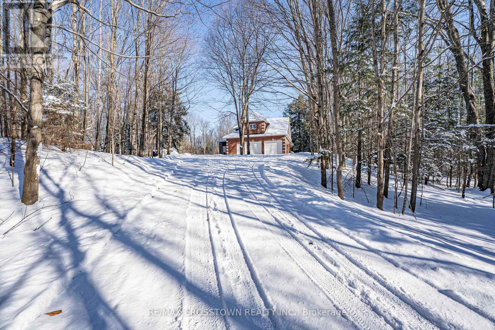 19 Gillespie Trail S, Essa, Ontario  L3W 0V1 - Photo 39 - N12577288