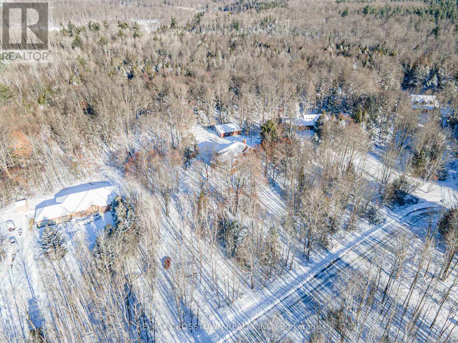 19 Gillespie Trail S, Essa, Ontario  L3W 0V1 - Photo 46 - N12577288