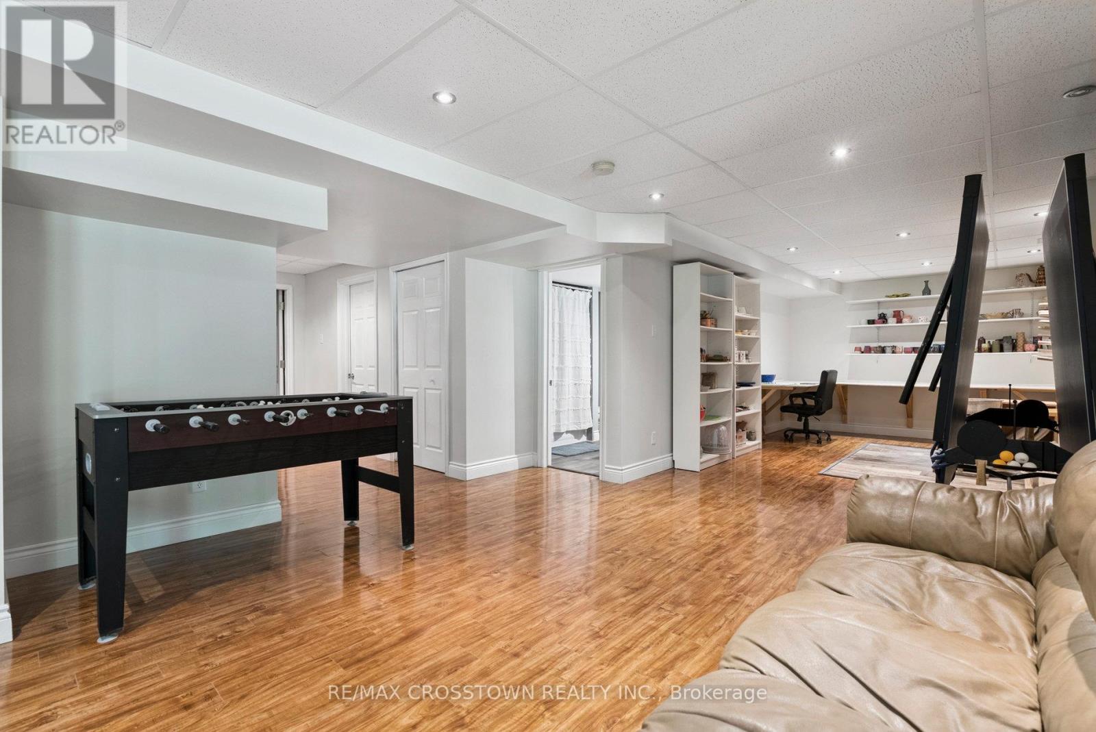 19 Gillespie Trail S, Essa, Ontario  L3W 0V1 - Photo 33 - N12577288