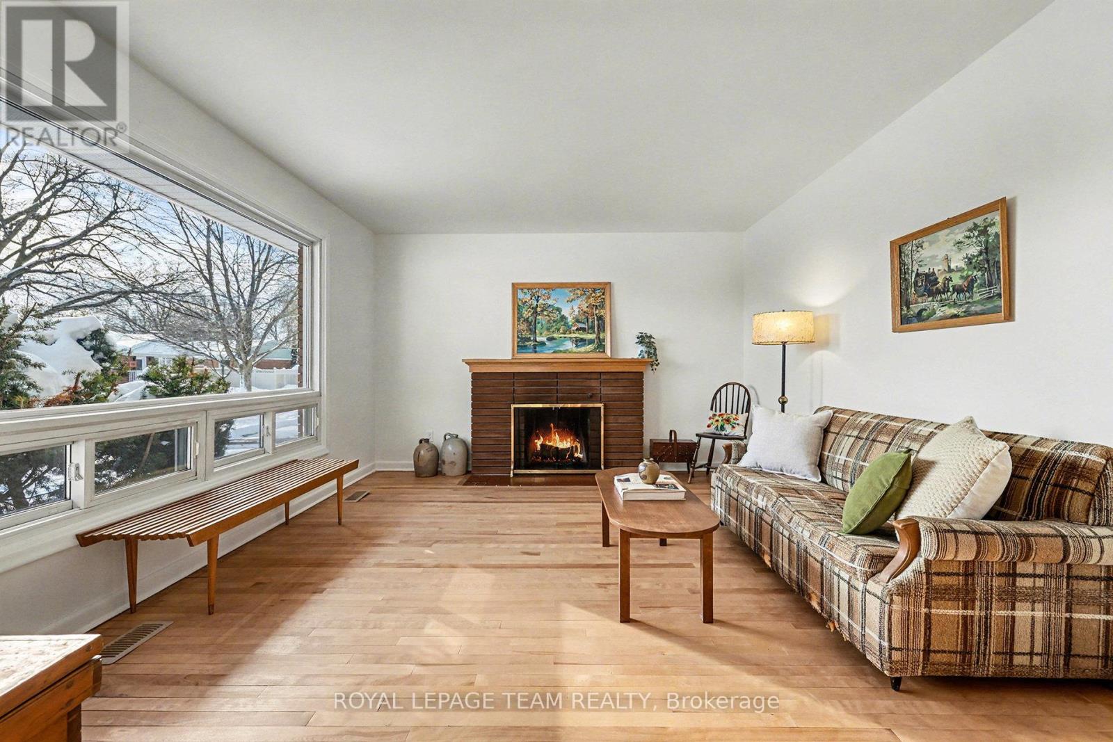 733 Halstead Street, Ottawa, Ontario  K1G 1M5 - Photo 3 - X12639302