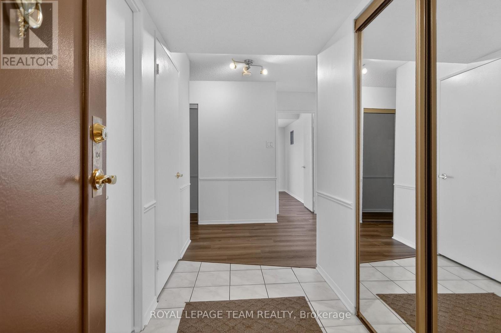 545 St Laurent Boulevard, Ottawa, Ontario  K1K 4H9 - Photo 3 - X12639326