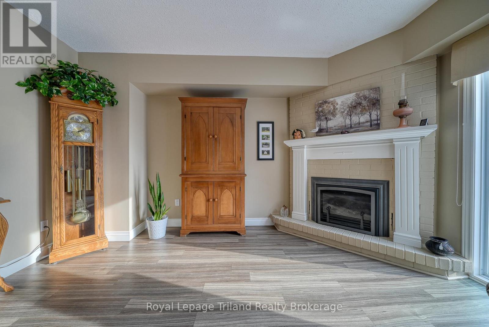 538 Ingersoll Avenue, Woodstock, Ontario  N4S 4Y2 - Photo 19 - X12639350