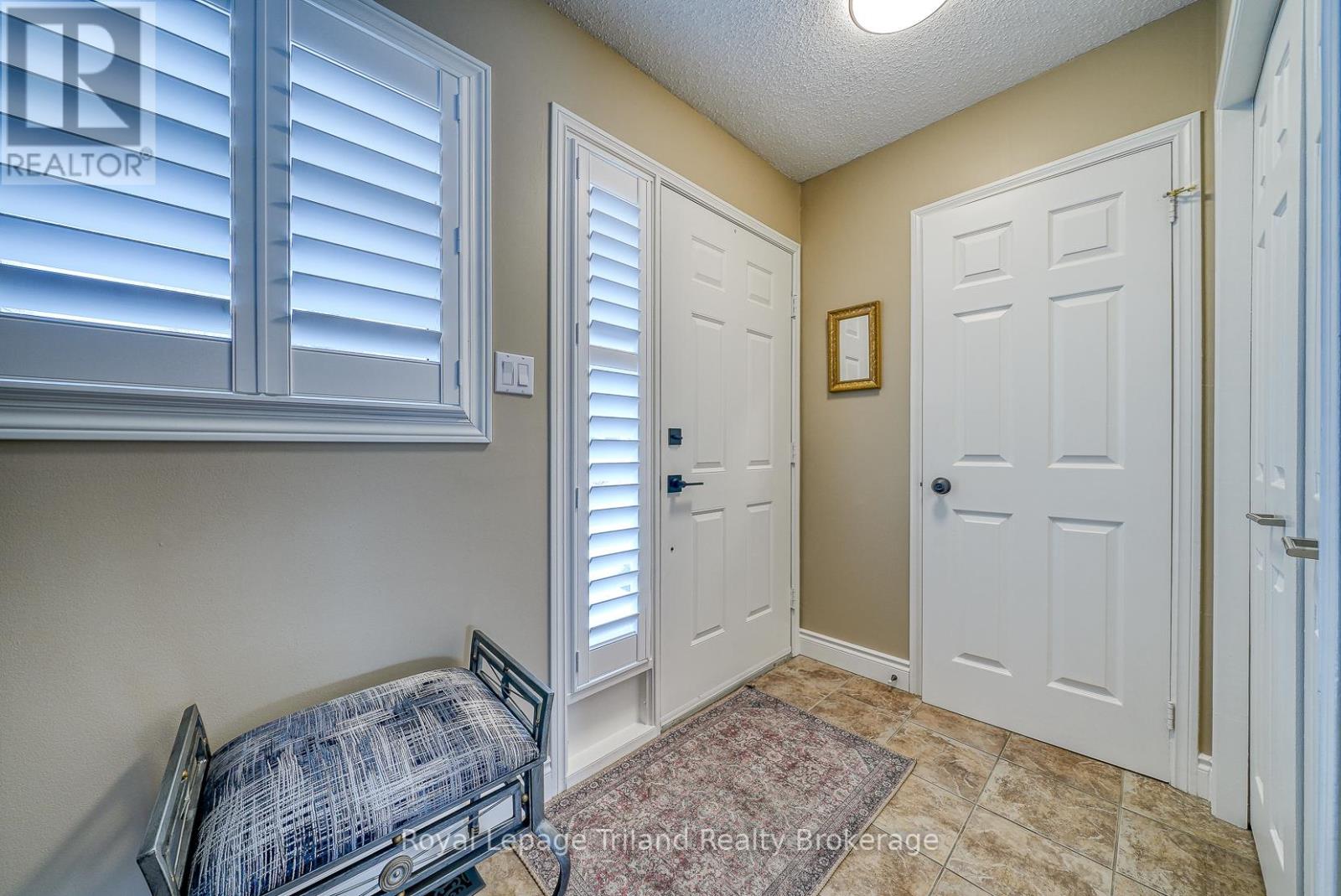 538 Ingersoll Avenue, Woodstock, Ontario  N4S 4Y2 - Photo 9 - X12639350