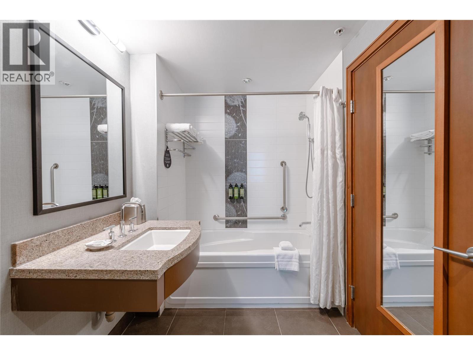 2950 Camozzi Road Unit# 1303, Revelstoke, British Columbia  V0E 2S1 - Photo 16 - 10365100