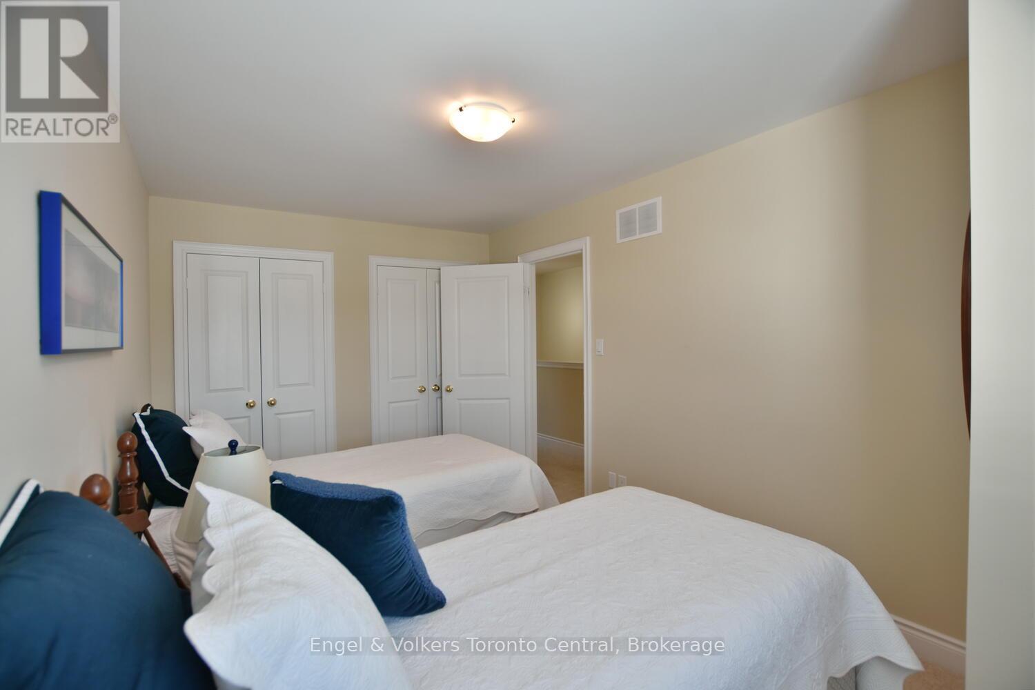 47 Meadowbrook Lane, Blue Mountains, Ontario  N0H 2P0 - Photo 24 - X12436590