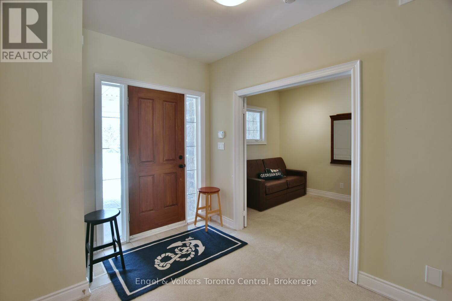 47 Meadowbrook Lane, Blue Mountains, Ontario  N0H 2P0 - Photo 8 - X12436590