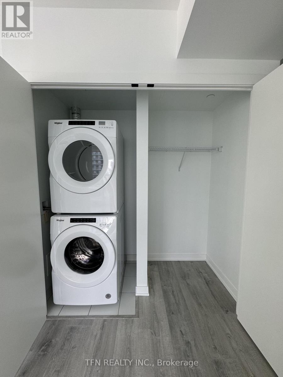 3707 - 327 King Street W, Toronto, Ontario  M5V 0W7 - Photo 18 - C12639296