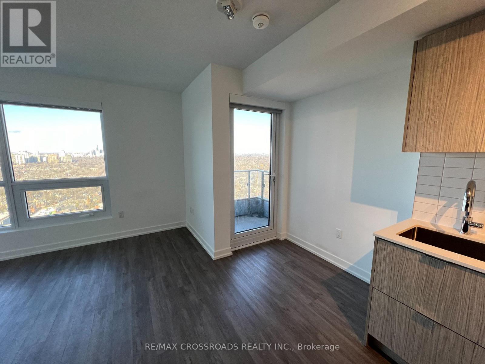 3206 - 395 Bloor Street E, Toronto, Ontario  M4W 0B4 - Photo 3 - C12639308