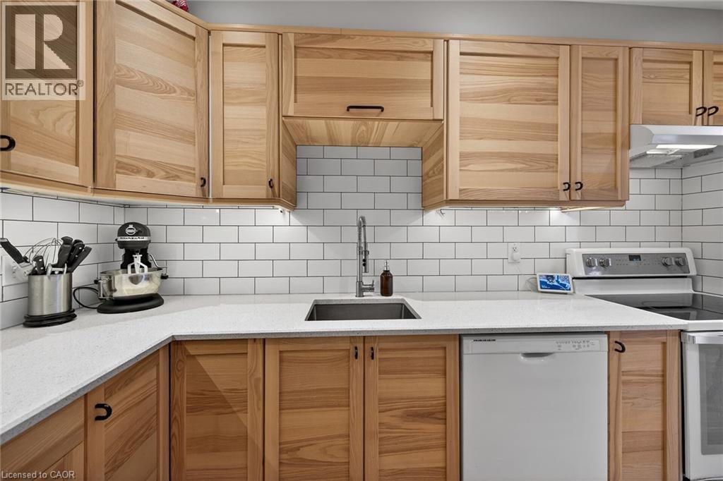 38 Questor Court, Hamilton, Ontario  L8W 1K2 - Photo 11 - 40794314