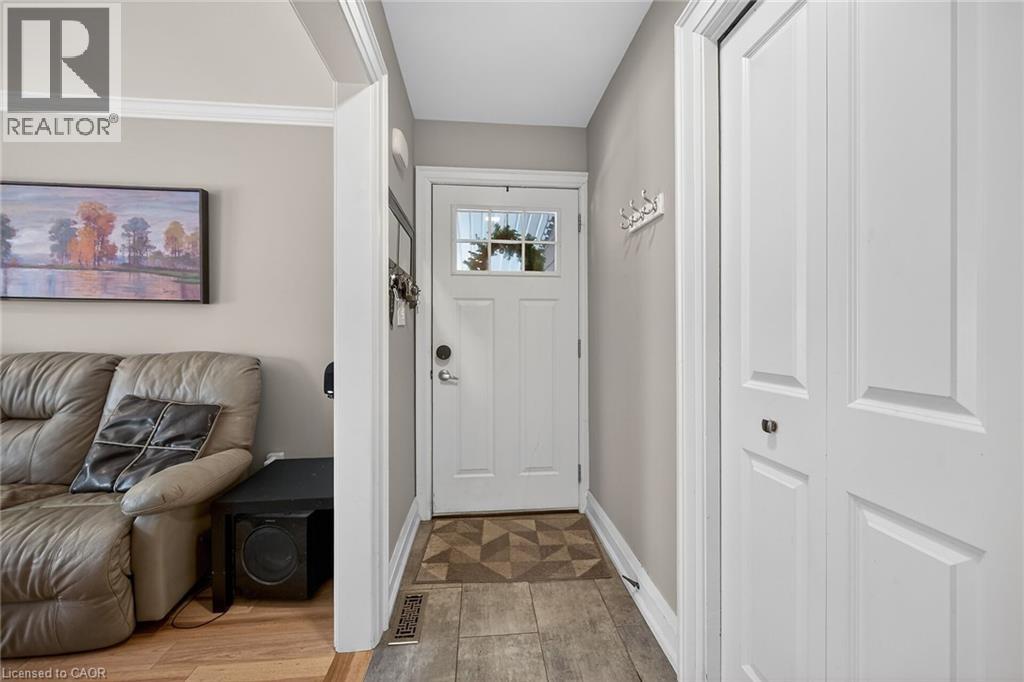 38 Questor Court, Hamilton, Ontario  L8W 1K2 - Photo 2 - 40794314