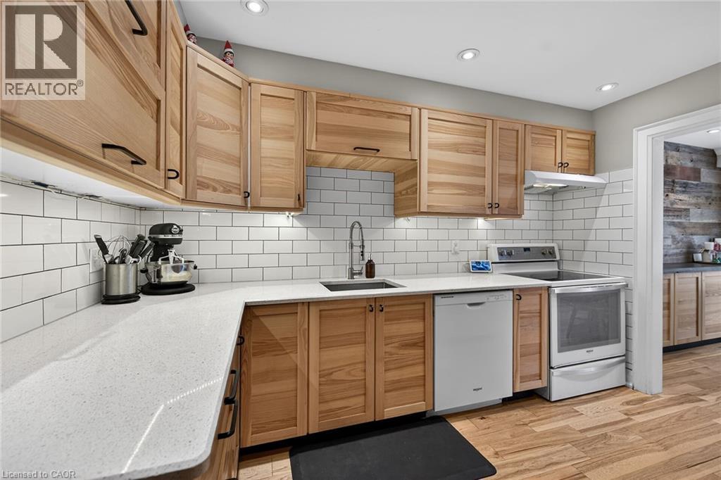 38 Questor Court, Hamilton, Ontario  L8W 1K2 - Photo 9 - 40794314